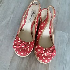 Red polka dotted wedges shoes